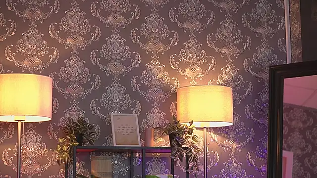 AlmaVelia online show from September 16, 7:04 pm