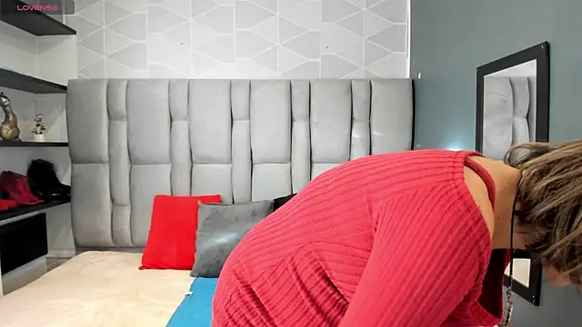 Charlot milf online show from May 12, 12:00 pm