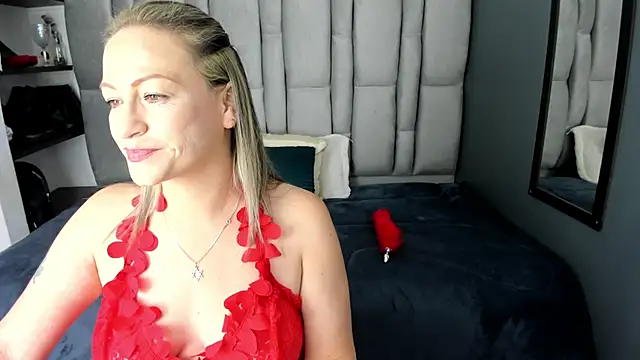 Charlot milf online show from November 28, 3:50 am