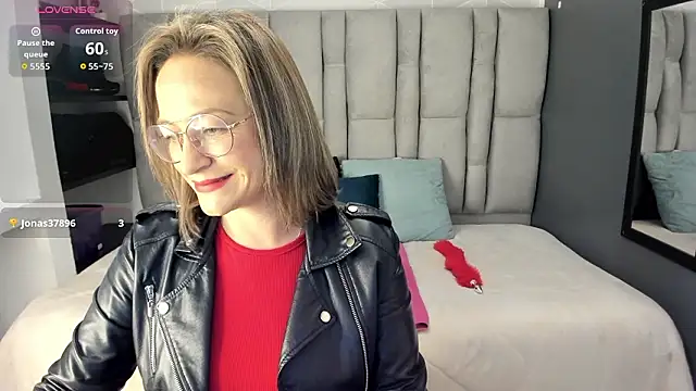 Charlot milf online show from February 9, 12:03 pm