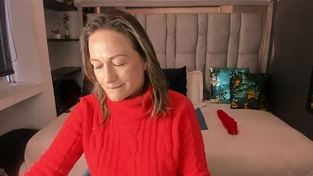 Charlot milf online show from October 15, 12:02 pm