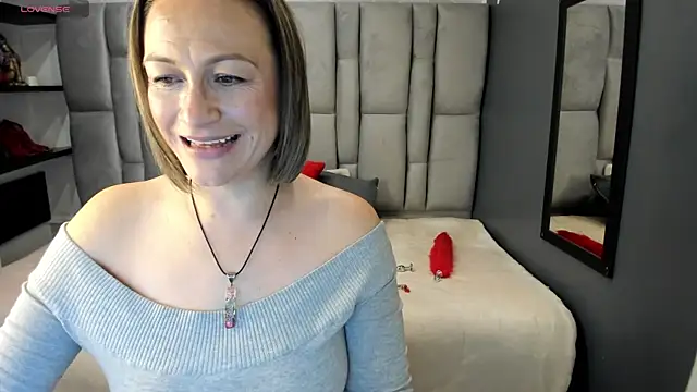 Charlot milf online show from May 4, 12:52 pm