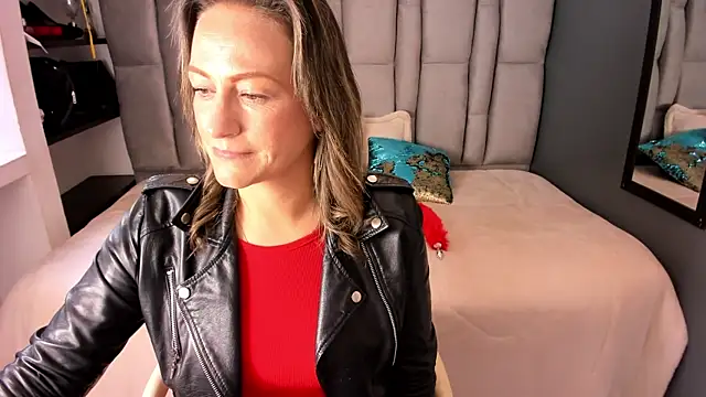 Charlot milf online show from November 18, 12:52 pm