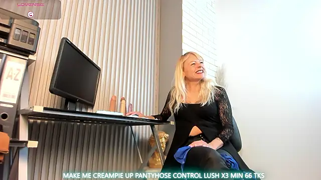 samanthajonexxx online show from February 20, 3:58 pm