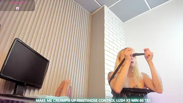 samanthajonexxx online show from February 21, 4:42 pm