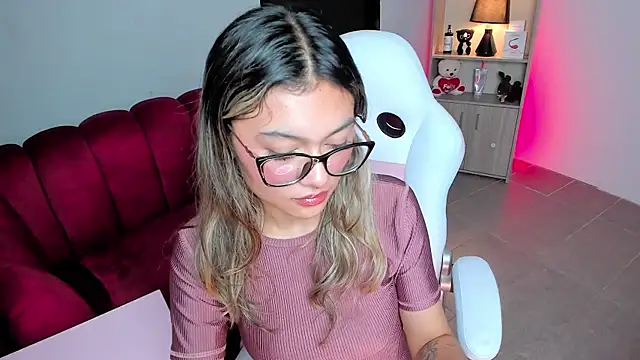 Snapshot of Tatiana_mendoza chatting on October 2, 2:20 pm Tatiana mendoza online show from October 2, 2:20 pm