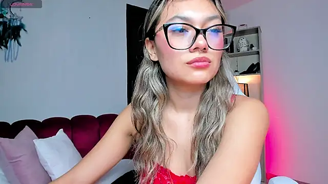 Snapshot of Tatiana_mendoza chatting on October 10, 1:56 pm Tatiana mendoza online show from October 10, 1:56 pm