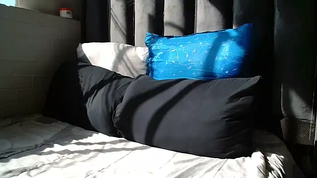 dark honeyx26 online show from November 30, 6:03 am