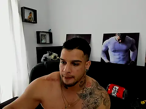 Marck Mathews online show from December 1, 8:21 pm