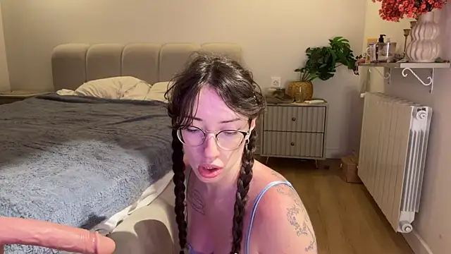 Snapshot of Kelly_Berry__ chatting on June 25, 6:24 pm Kelly Berry online show from June 25, 6:24 pm