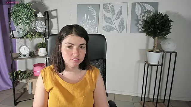 Snapshot of MartaEdams chatting on June 25, 5:12 am MartaEdams online show from June 25, 5:12 am