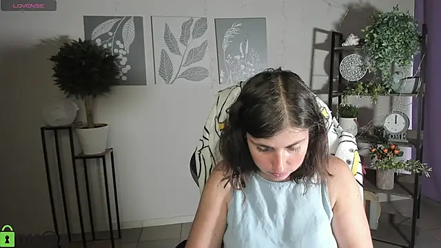 Snapshot of MartaEdams chatting on July 6, 5:36 am MartaEdams online show from July 6, 5:36 am