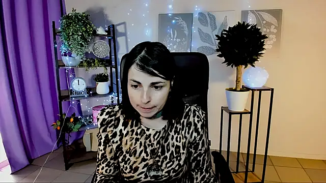 MartaEdams online show from May 4, 6:06 am