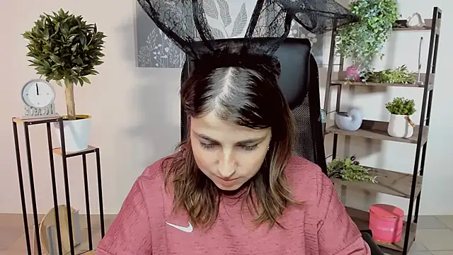 MartaEdams online show from October 7, 6:14 am