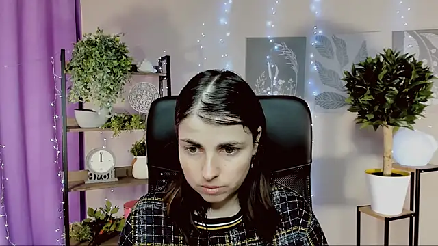 MartaEdams online show from March 13, 6:18 am