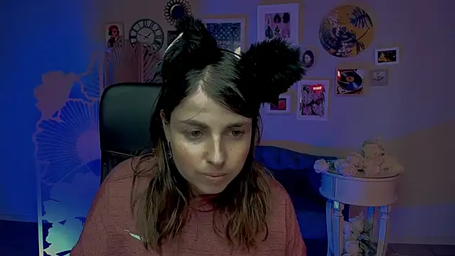 MartaEdams online show from November 17, 6:06 am