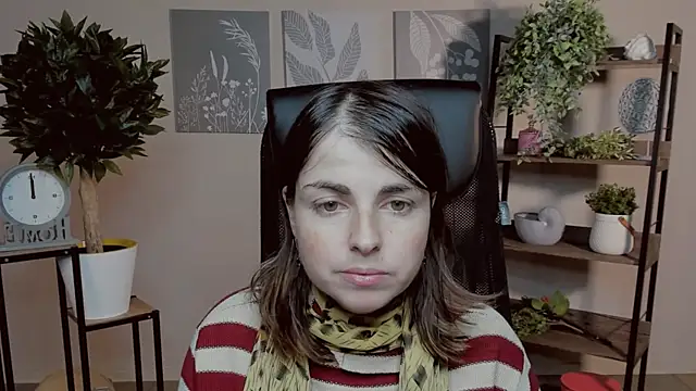 MartaEdams online show from November 26, 6:24 am