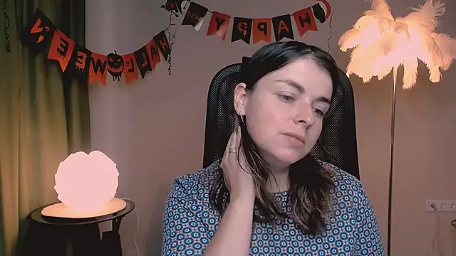 MartaEdams online show from November 7, 6:18 am