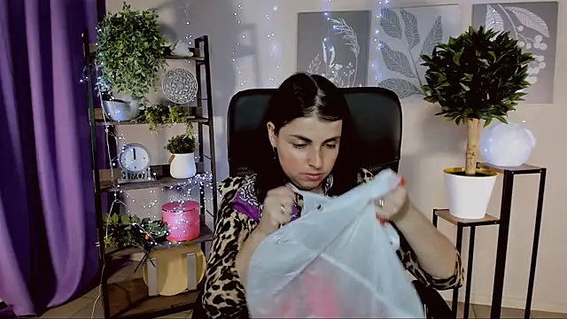 MartaEdams online show from April 1, 6:15 am