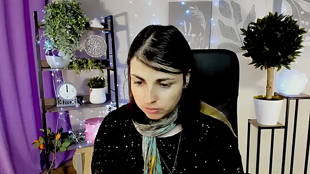 MartaEdams online show from May 5, 6:27 am