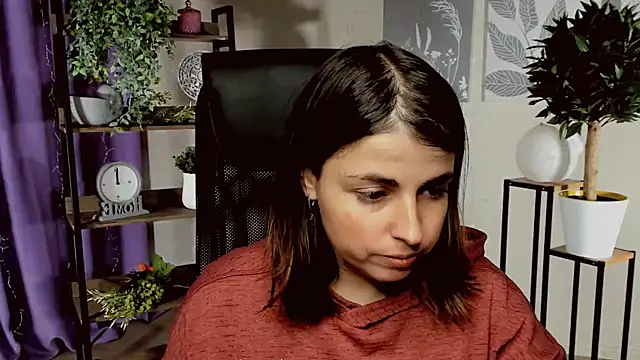 MartaEdams online show from December 18, 6:18 am