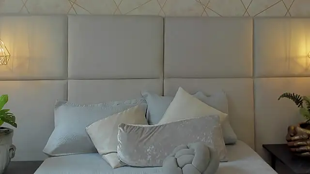 Snapshot of SamayRyann chatting on June 20, 2:11 pm SamayRyann online show from June 20, 2:11 pm