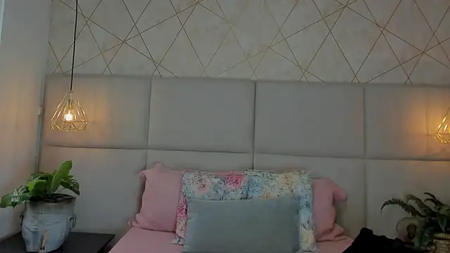 SamayRyann online show from April 23, 1:57 pm