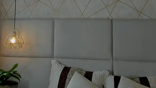 Snapshot of SamayRyann chatting on July 1, 1:55 pm SamayRyann online show from July 1, 1:55 pm
