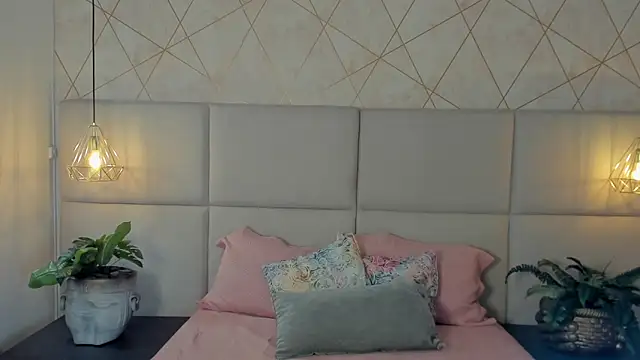 SamayRyann online show from April 10, 1:40 pm