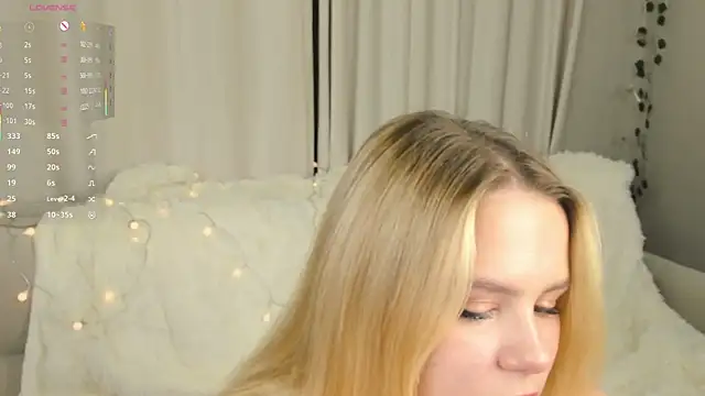 Snapshot of EngelDutch chatting on November 7, 3:05 pm EngelDutch online show from November 7, 3:05 pm