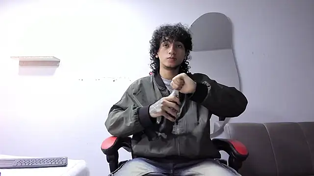 JackesTaylor online show from December 15, 8:53 am