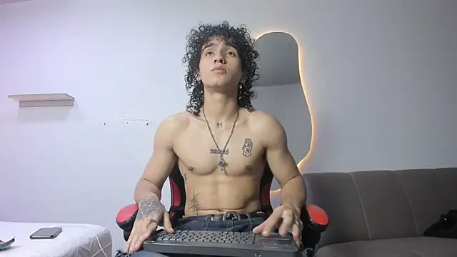 JackesTaylor online show from April 11, 7:16 am