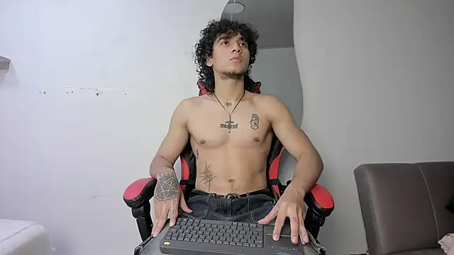 JackesTaylor online show from November 13, 5:33 am