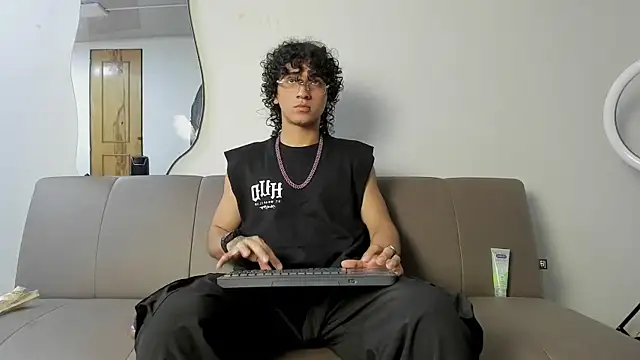 JackesTaylor online show from November 27, 4:57 am