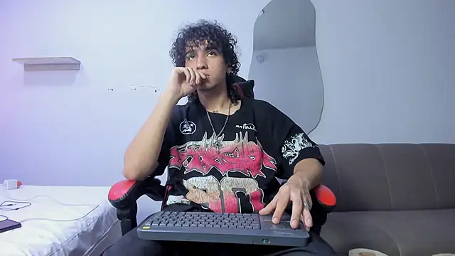 JackesTaylor online show from April 7, 4:47 am