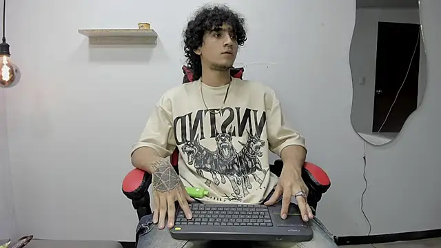 JackesTaylor online show from November 8, 4:38 am