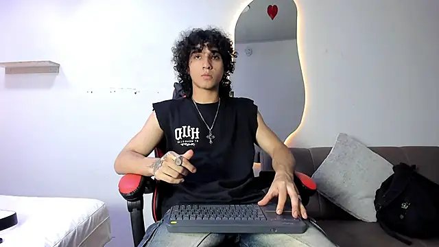 JackesTaylor online show from March 17, 4:37 am