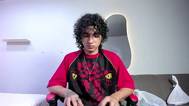 JackesTaylor online show from April 5, 5:03 am