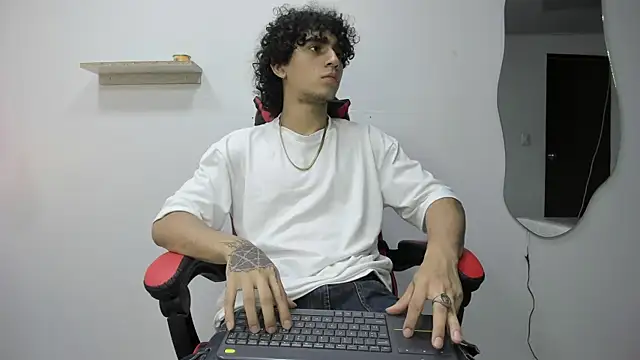 JackesTaylor online show from November 4, 4:16 am