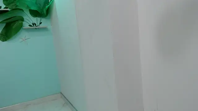 eladyrous98 online show from November 14, 7:23 am