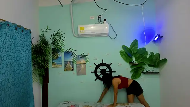 eladyrous98 online show from February 6, 1:18 pm