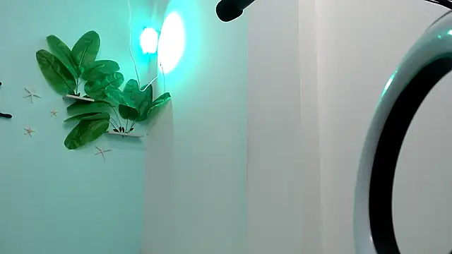 eladyrous98 online show from November 26, 1:27 am