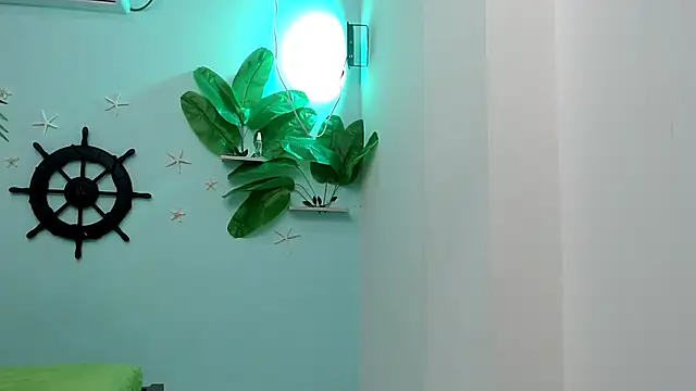 eladyrous98 online show from November 2, 7:35 am