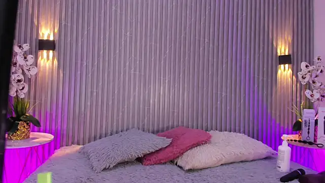 DAFNECOX online show from March 29, 3:30 am