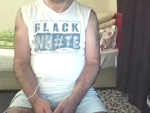 Snapshot of st206boy chatting on September 25, 12:16 am st206boy online show from September 25, 12:16 am