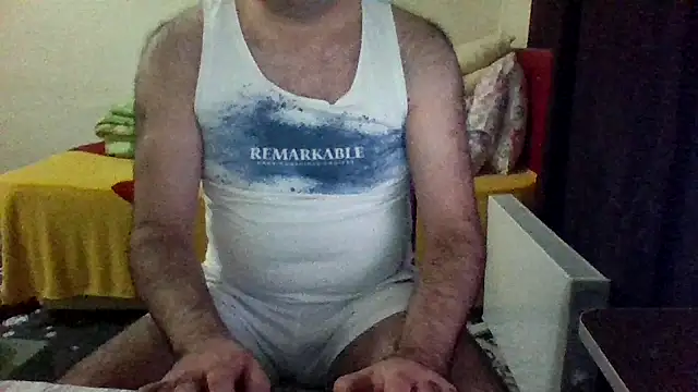 Snapshot of st206boy chatting on October 25, 12:10 am st206boy online show from October 25, 12:10 am