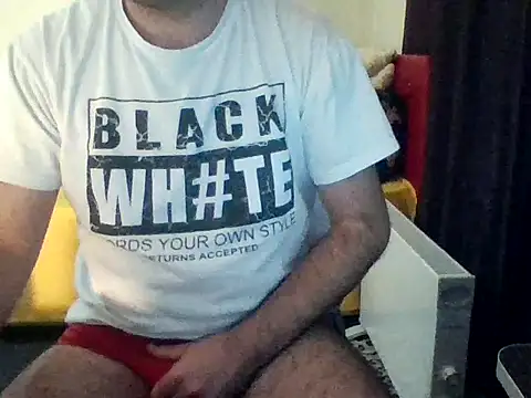 Snapshot of st206boy chatting on October 8, 1:18 am st206boy online show from October 8, 1:18 am