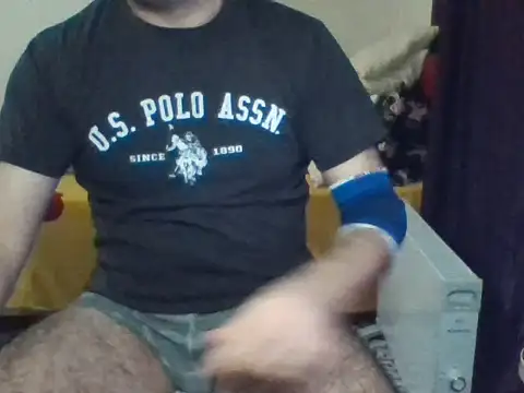 Snapshot of st206boy chatting on October 9, 10:43 pm st206boy online show from October 9, 10:43 pm