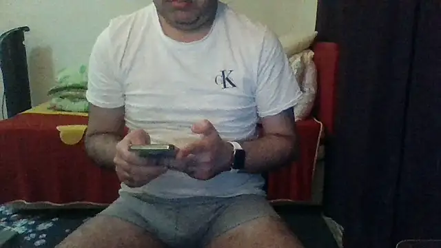 Snapshot of st206boy chatting on June 14, 11:39 pm st206boy online show from June 14, 11:39 pm
