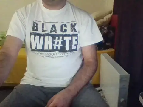 Snapshot of st206boy chatting on October 7, 12:22 am st206boy online show from October 7, 12:22 am